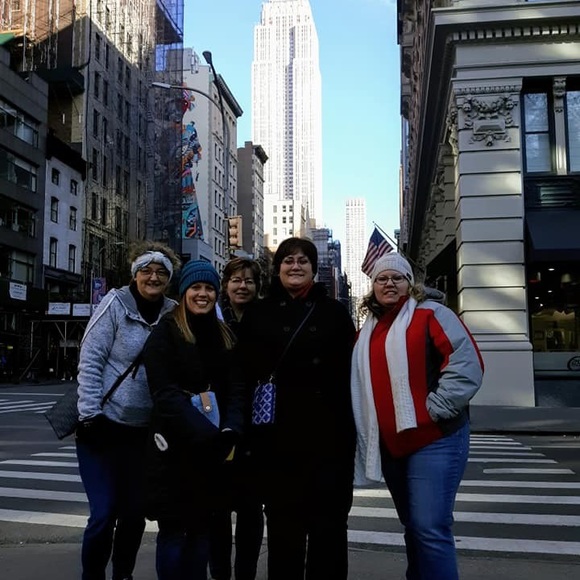 Meet your Posher, Cassandra - Picture 1 of 1